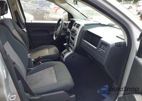 2008 Jeep Compass Sport из США, поврежденный, VIN 1J8FT47098D676782